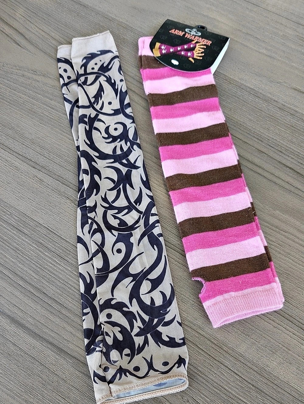Halloween Items ARM WARMER Striped Arm Warmers in Pink & White NWT
